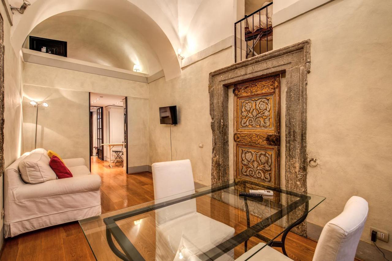 Magenta Collection Specchi Holiday home Rome