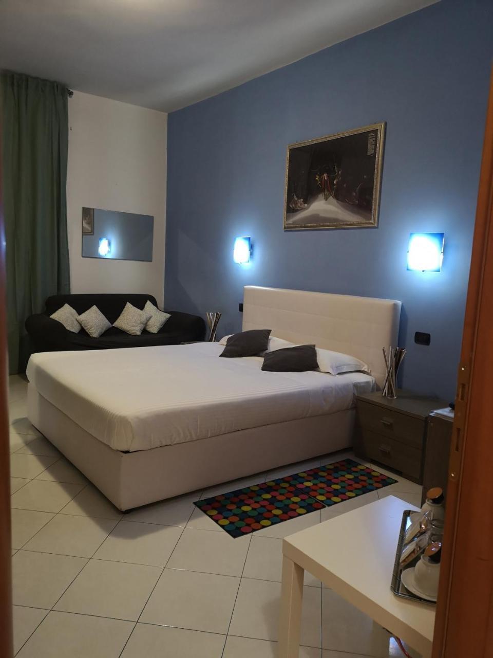 Suites Holiday Rooms Rome