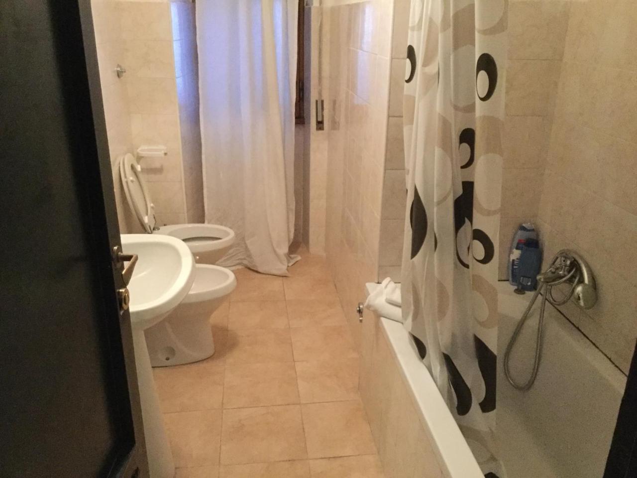 Iron Bridge Accommodation Aparthotel Rome