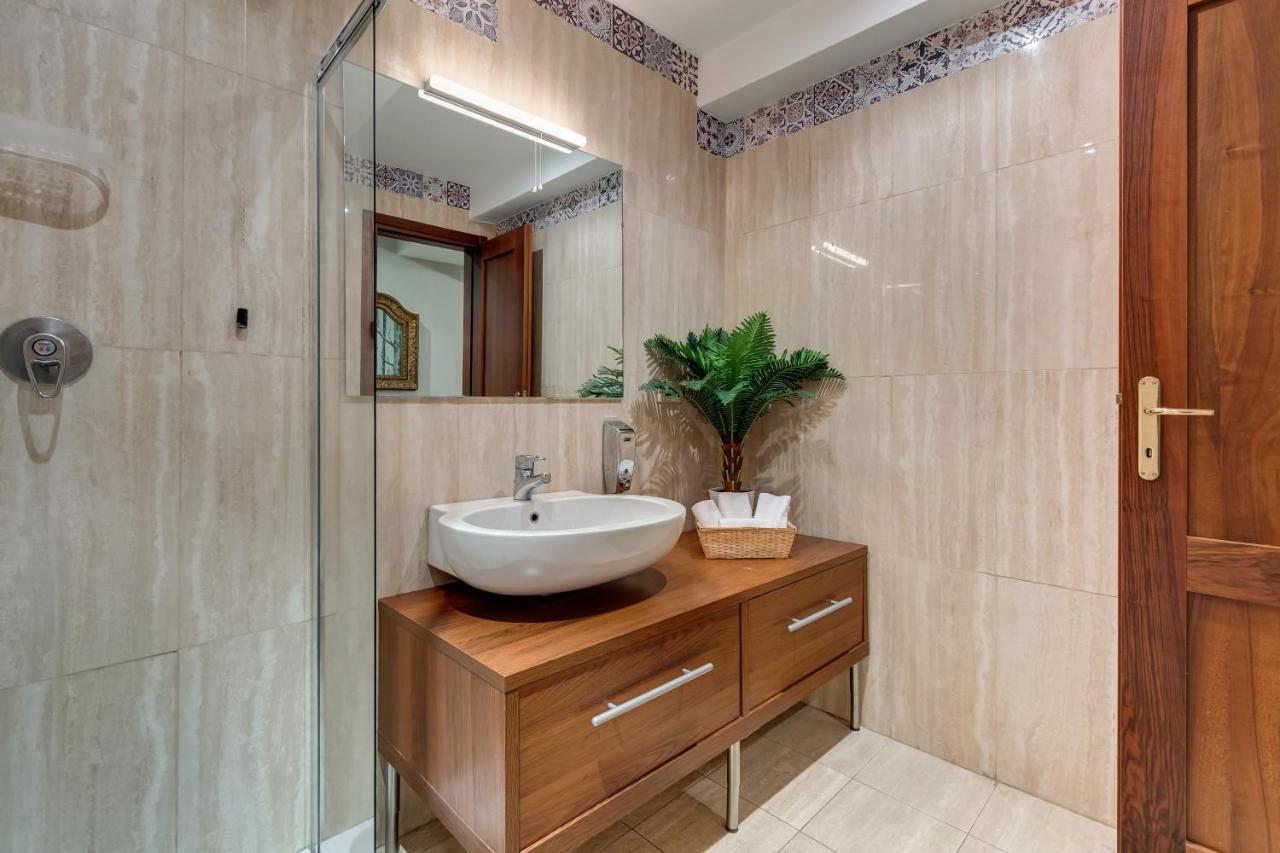 Apartment Trevi Fountain Rome