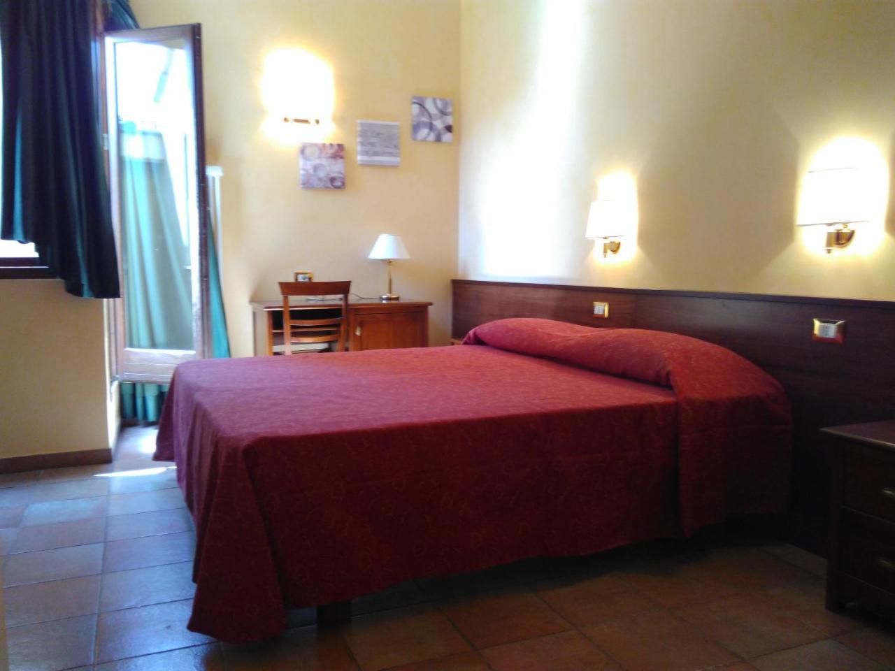 Guest house Casa Di Santa Francesca Romana A Ponte Rotto Rome