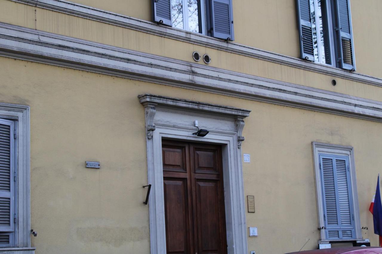 Casa Claudia Giulio Cesare 3* Rome
