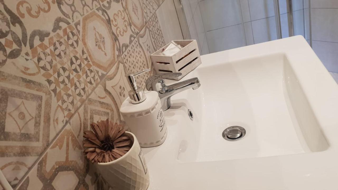 Bed & Breakfast Lumiere 2*