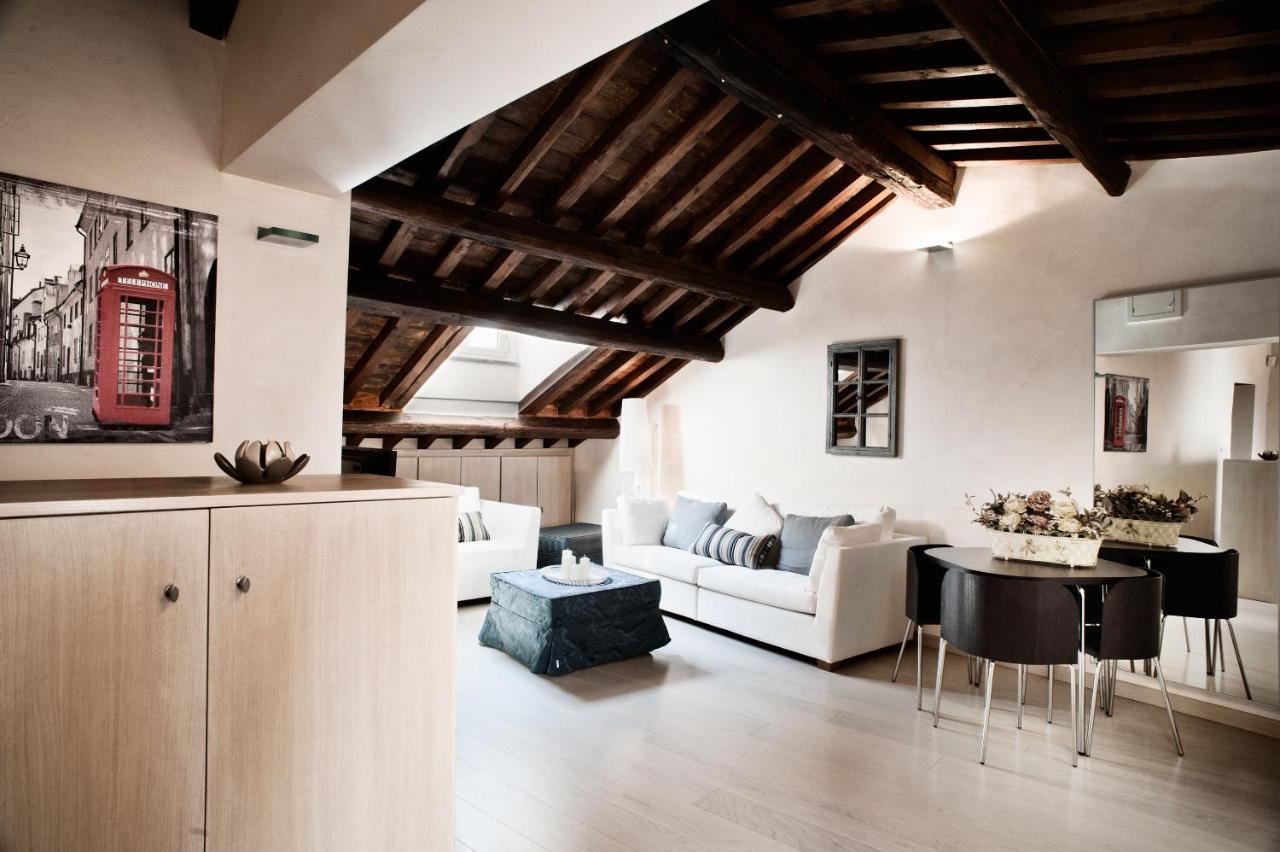 Mansarda Campo Dei Fiori - Via Dei Balestrari 37 Appartement