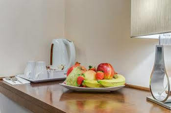 Bed & Breakfast Lhr Coliseum
