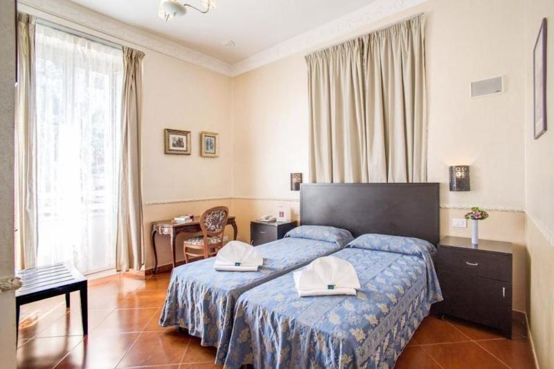 Caravaggio Hotel 3*