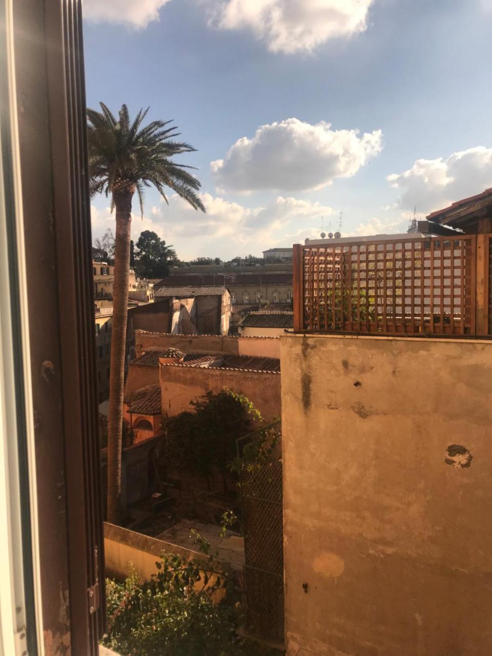 Crispi Luxury * Rome