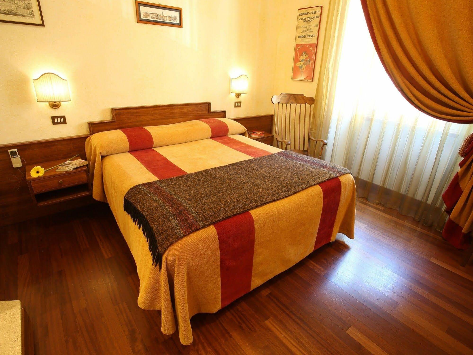 Couette-café Al Colonnato Di San Pietro Rome