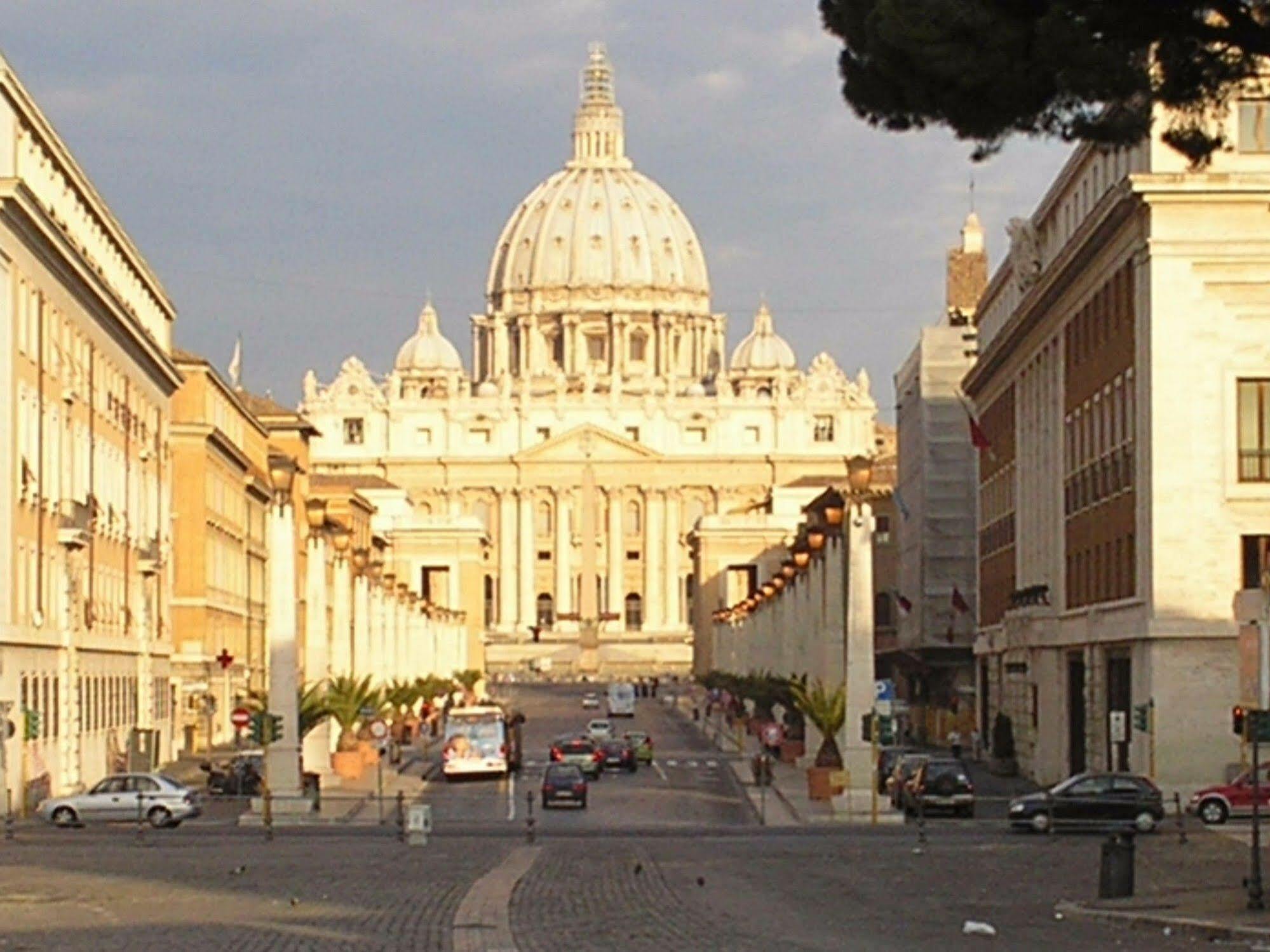 Bed & Breakfast Al Colonnato Di San Pietro Rome