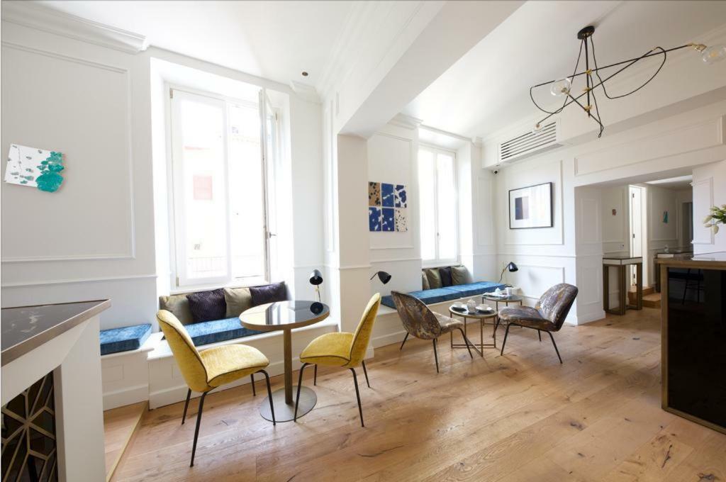 Parisii Luxury Relais 2*