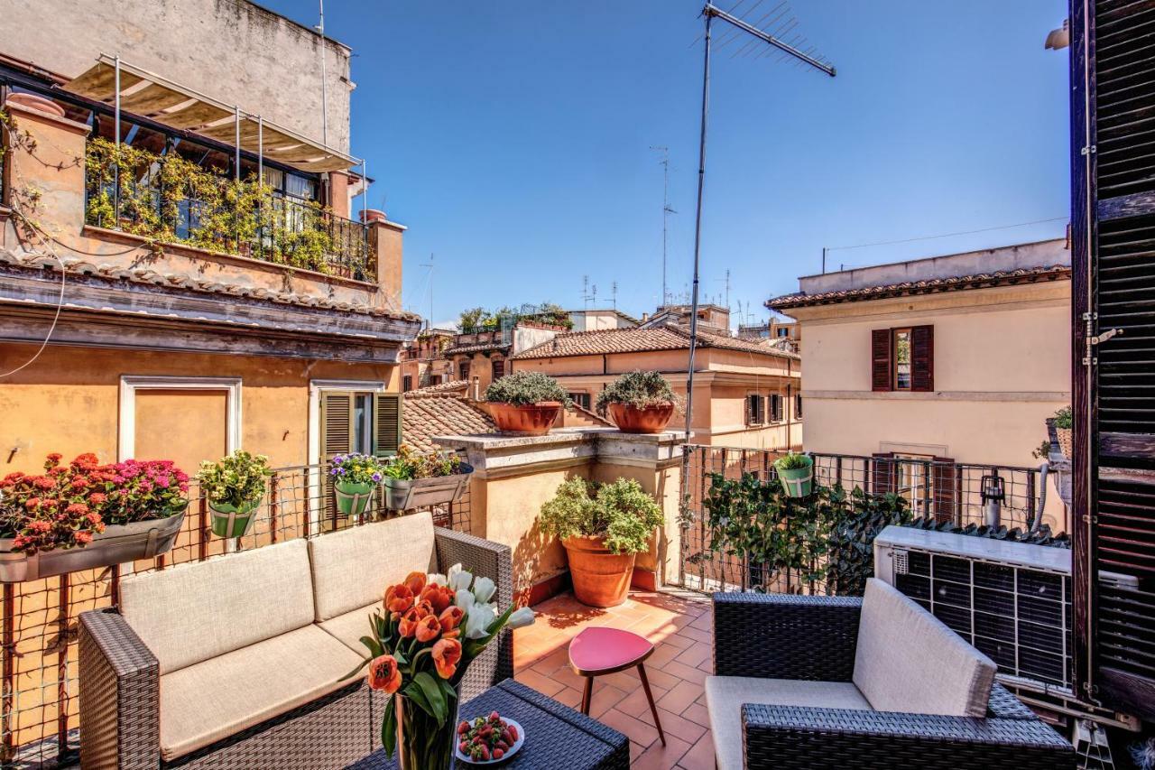 Apartment Ponte Palatino Rome