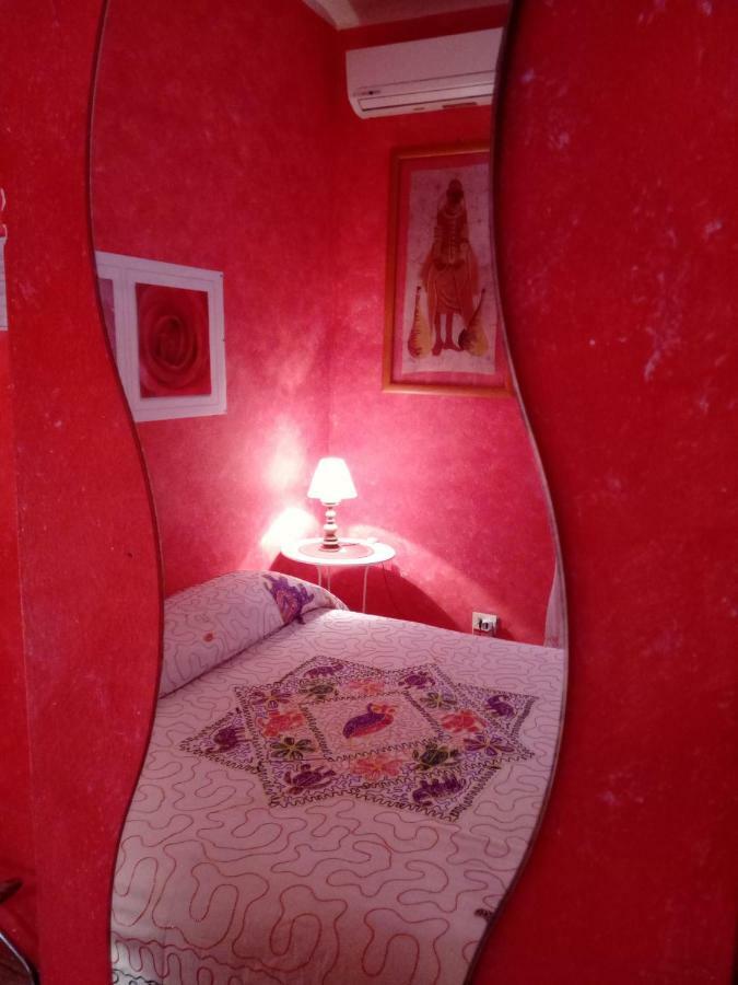 Couette-café Max House