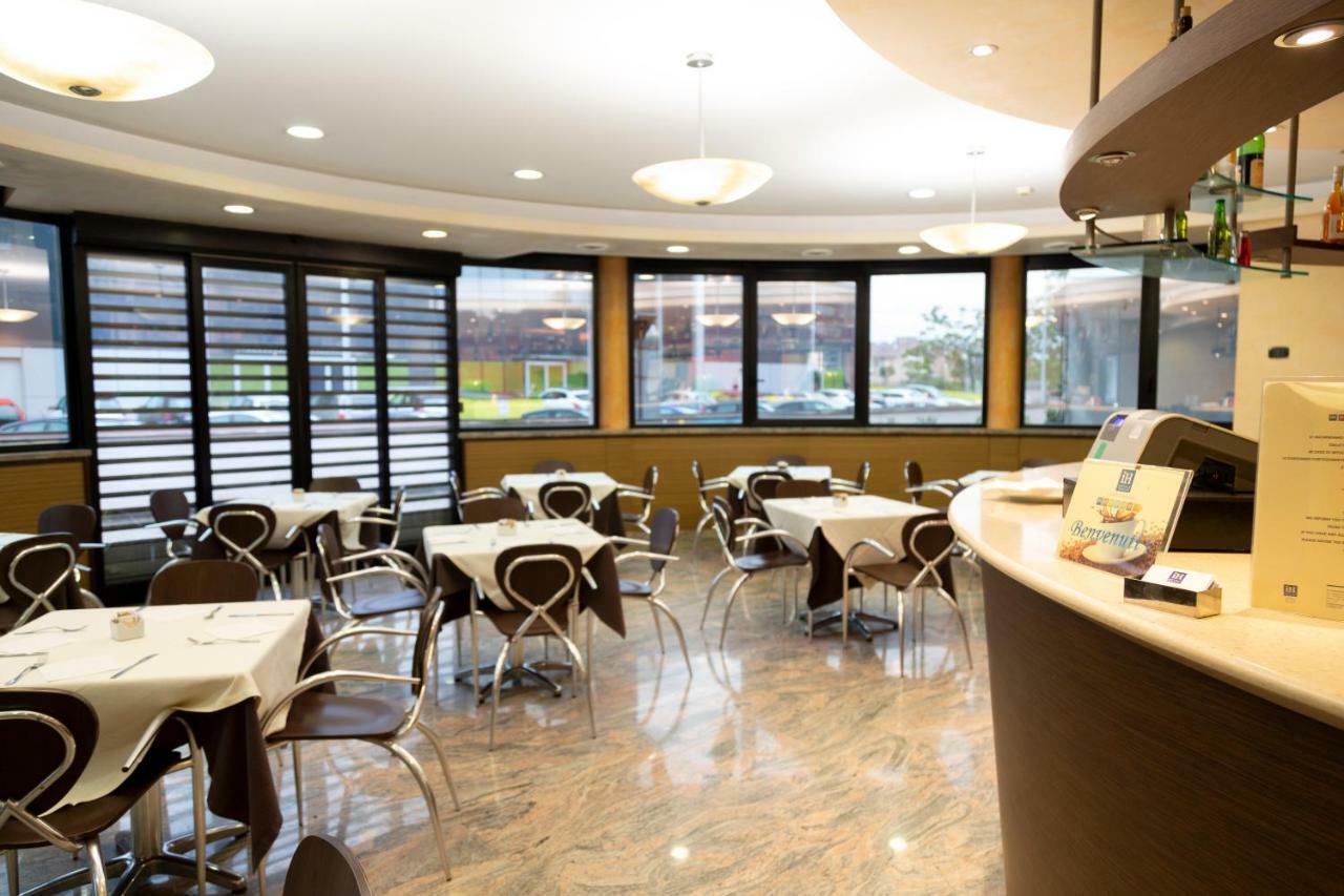 Ih La Mela Hotel 4*