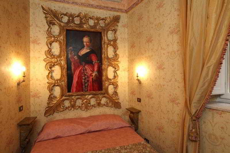 Bed & Breakfast Antica Dimora Dell'orso 2*