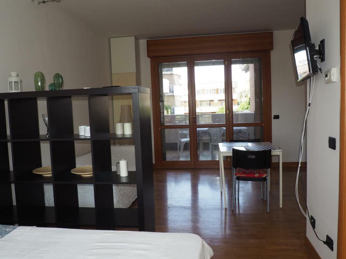 Porta Di Apartamento *