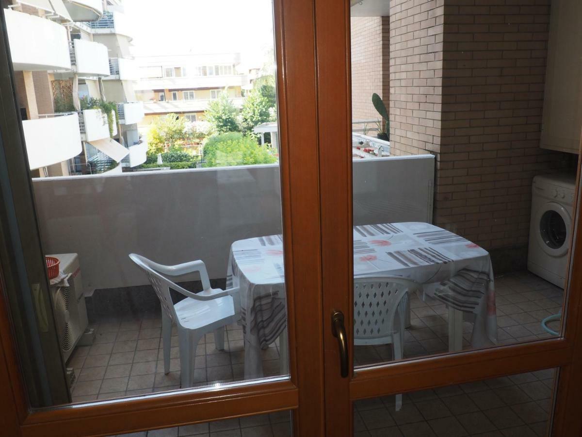 Porta Di Apartamento *