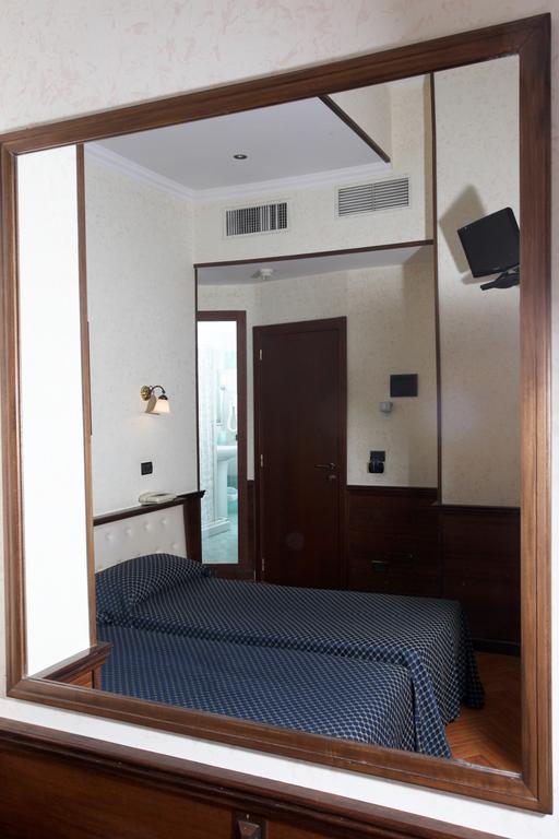Nardizzi Americana Hotel Rome