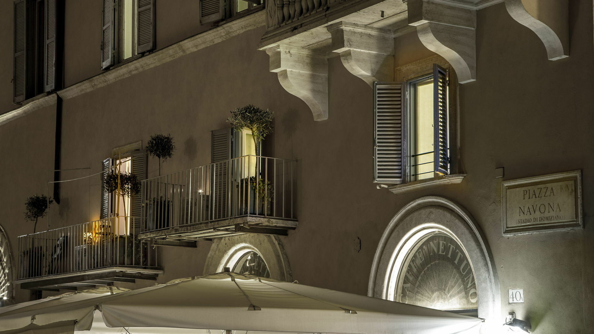 Palazzo De Cupis - And View