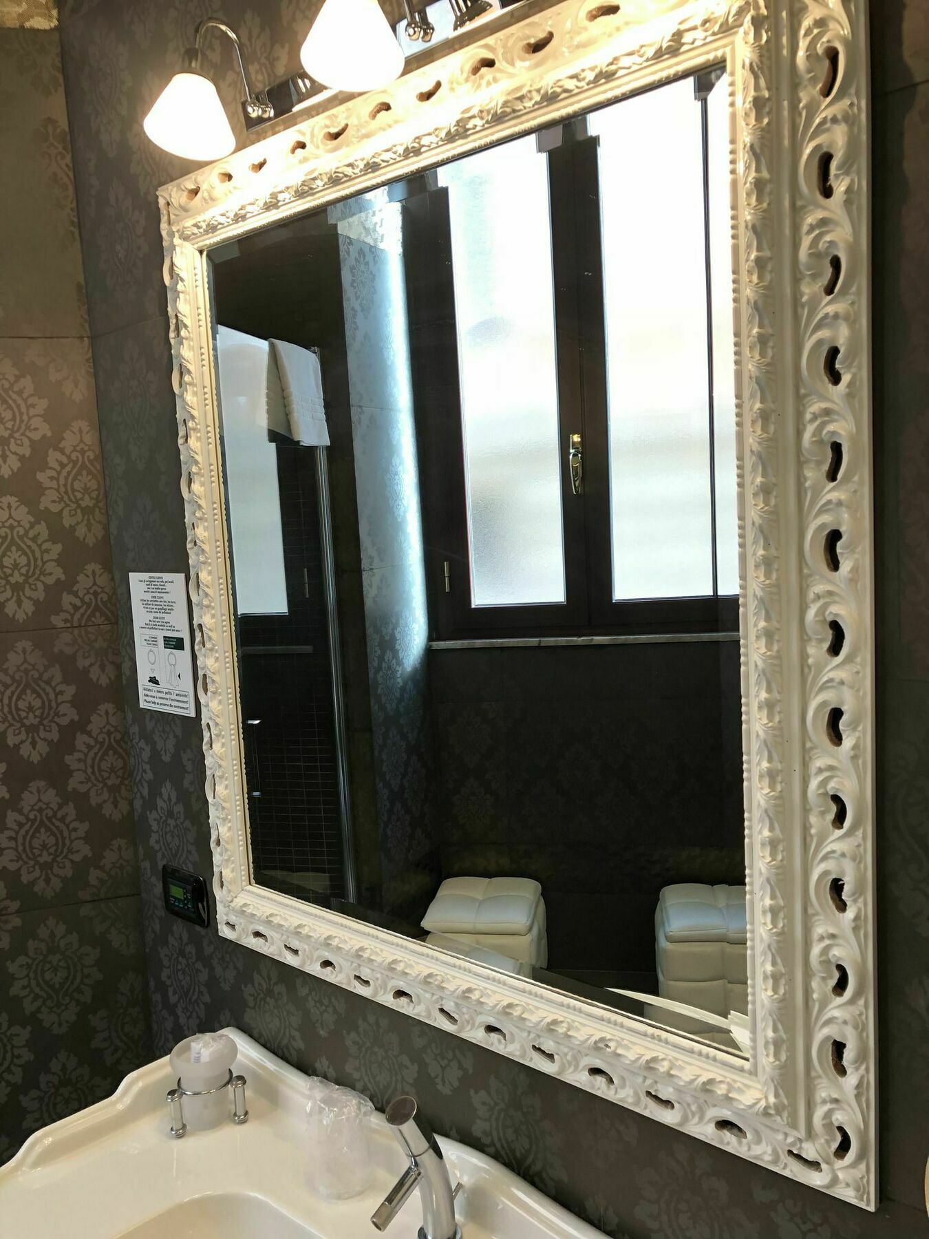 Guest house Del Sole-roma Piazza Di Spagna Ripetta 3*