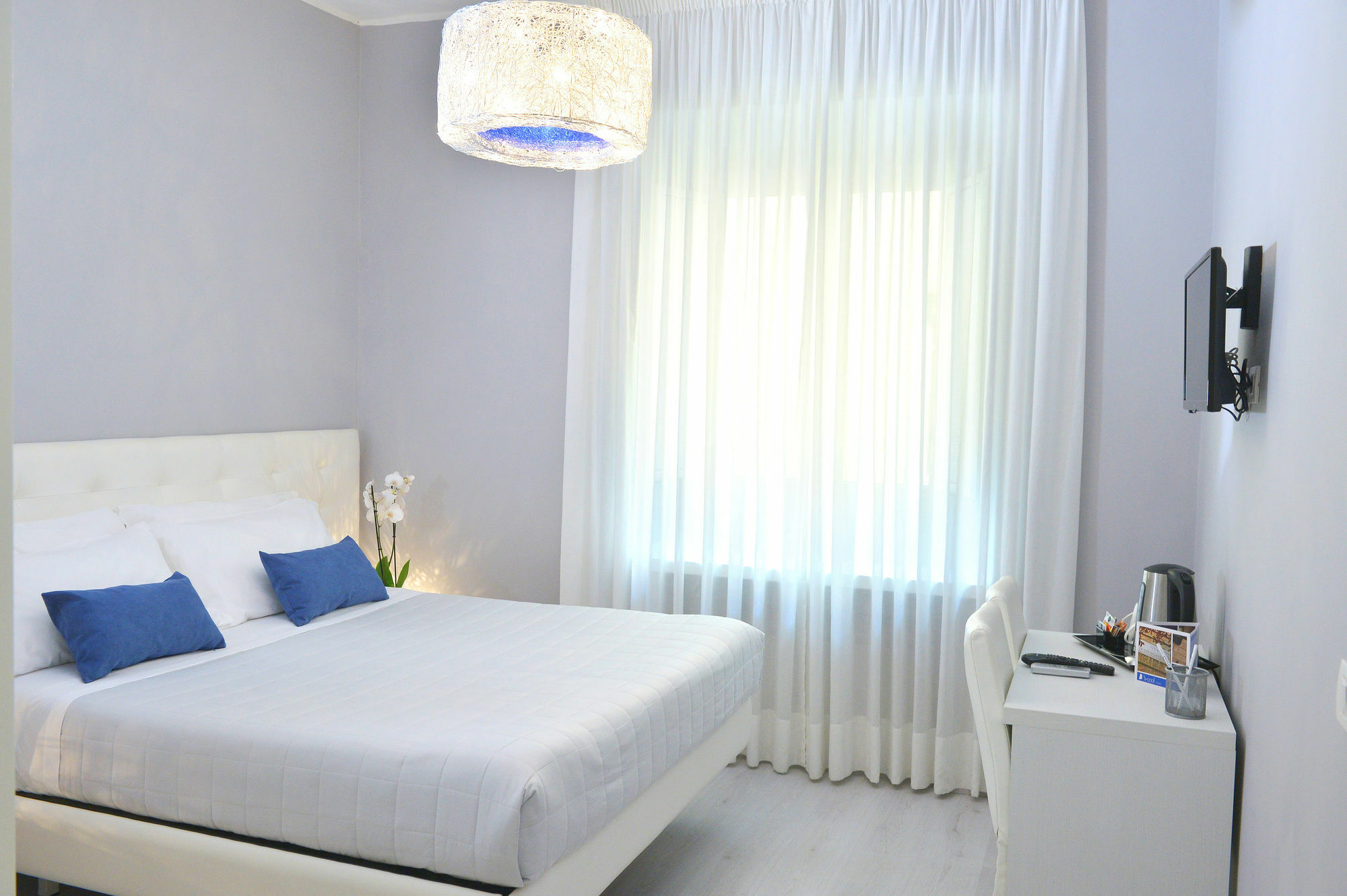 B-cool (adults Only) Bed & Breakfast