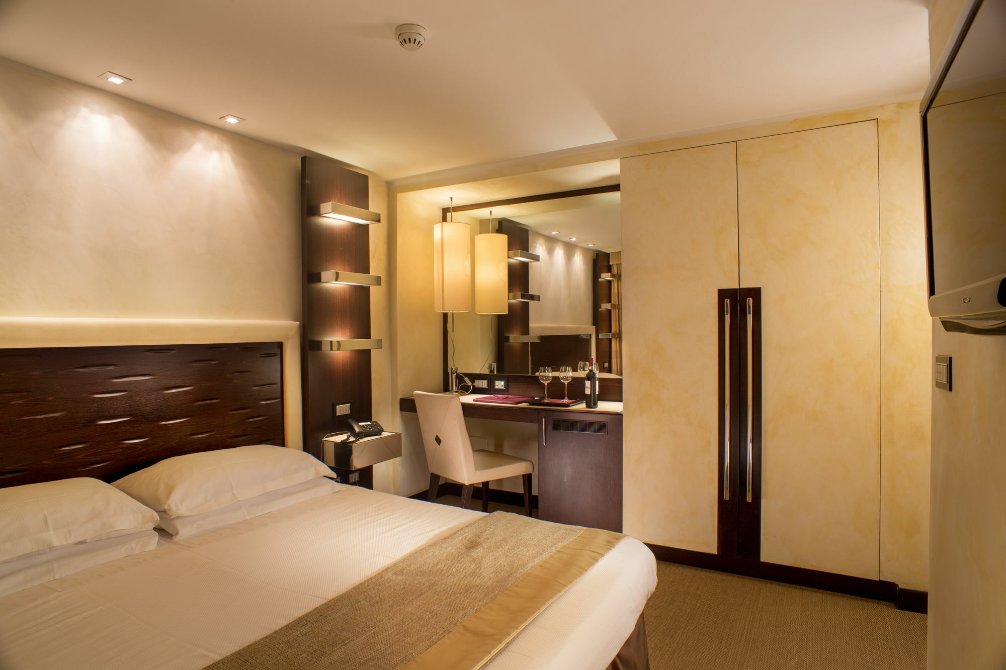 Les Fleurs Luxury House Guest house Rome