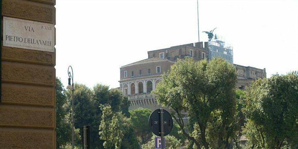 Marvi Hotel Hotel