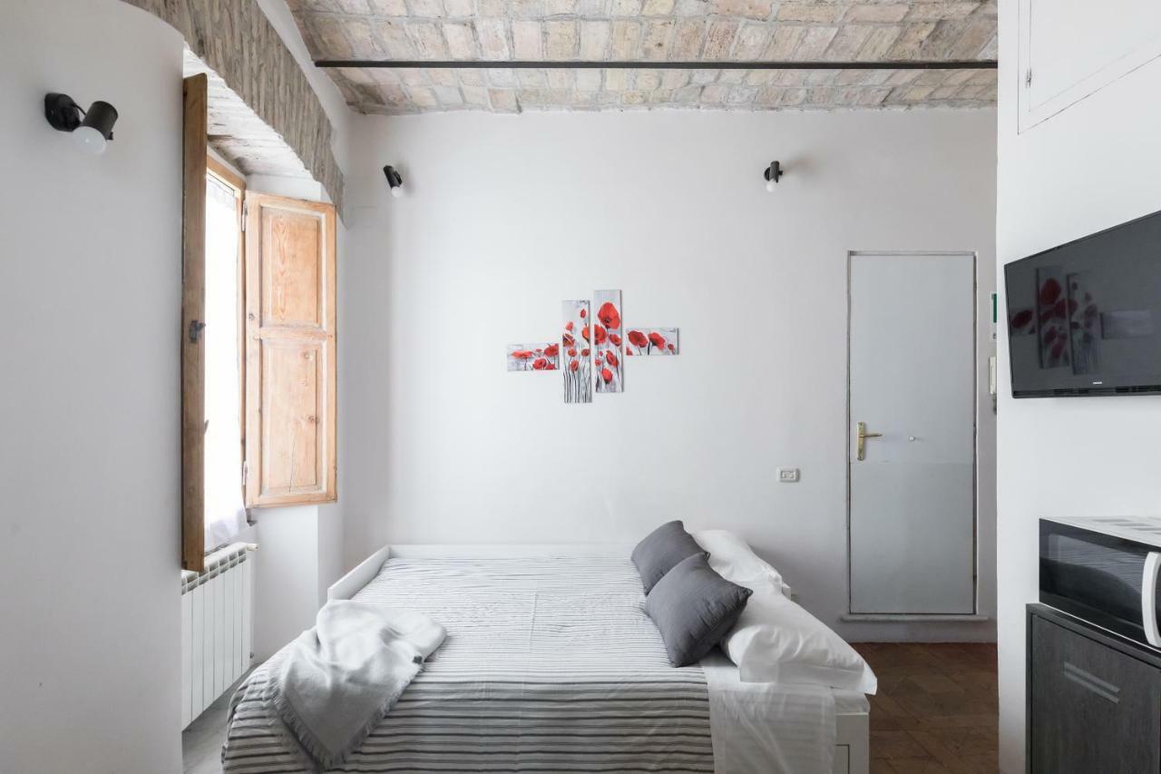 Apartment La Papessa Del Colosseo Rome