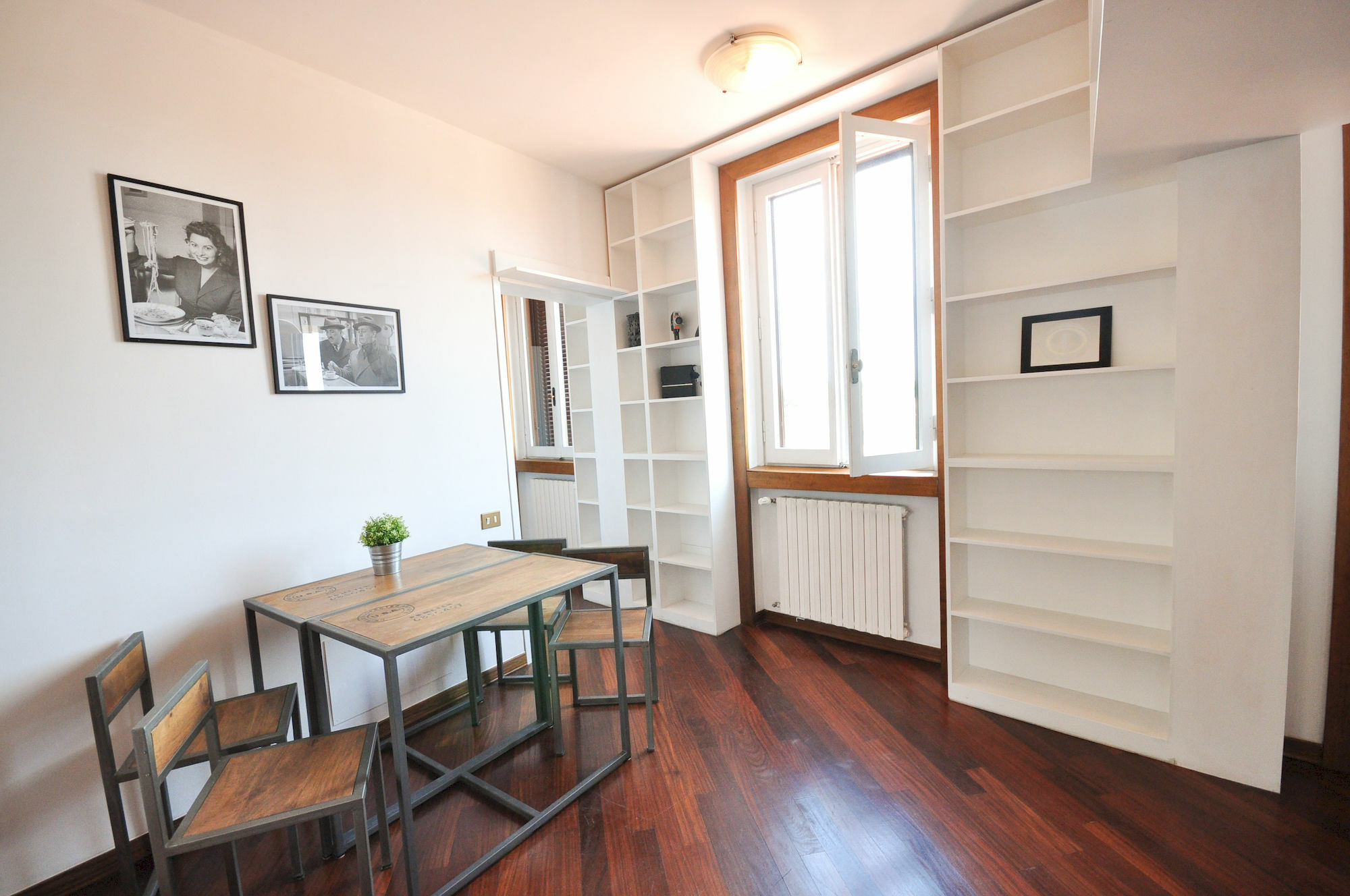 - Colosseum Apartment