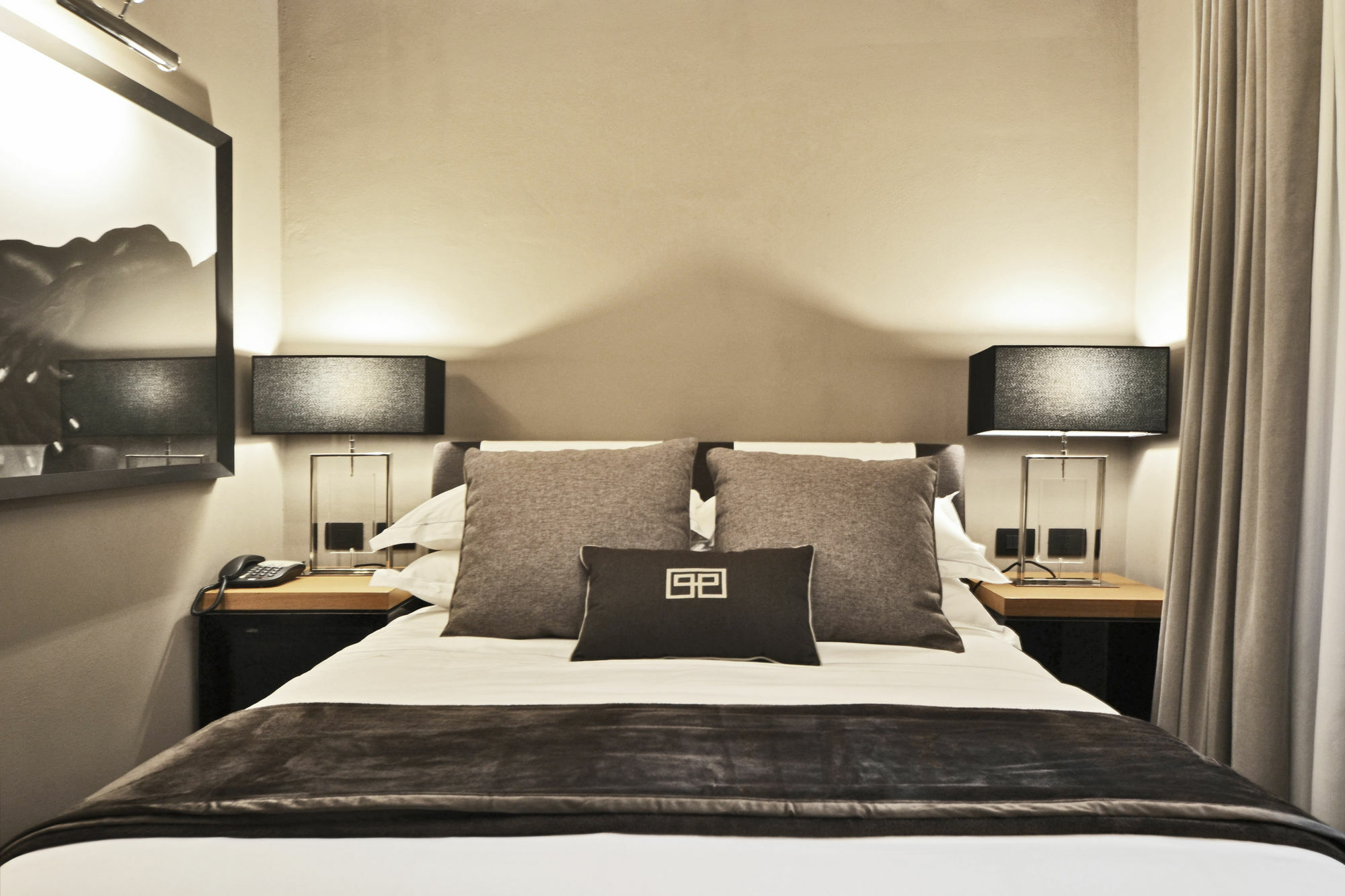 Couette-café Parioli Place 2*