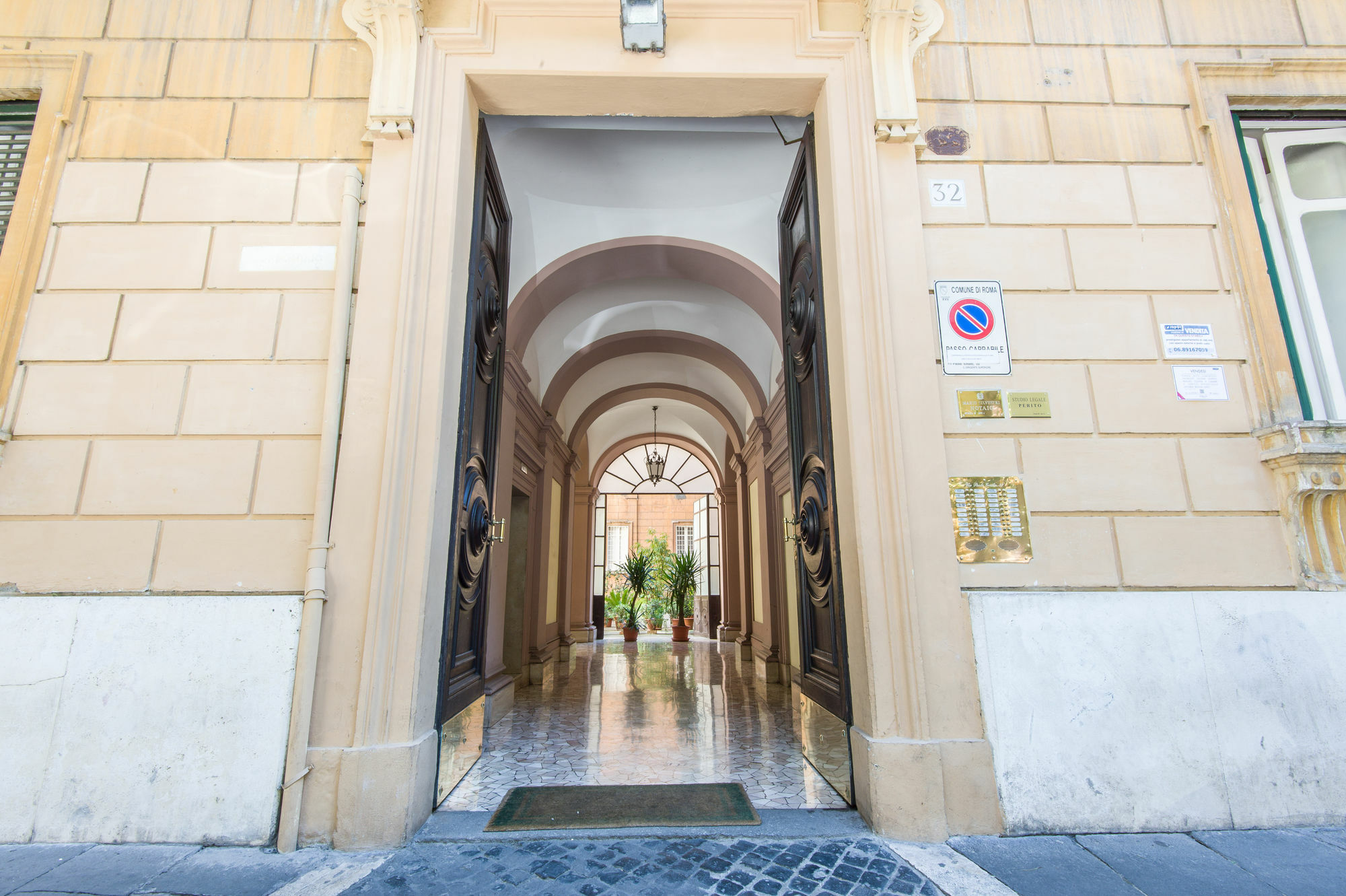 Penta Luxury House