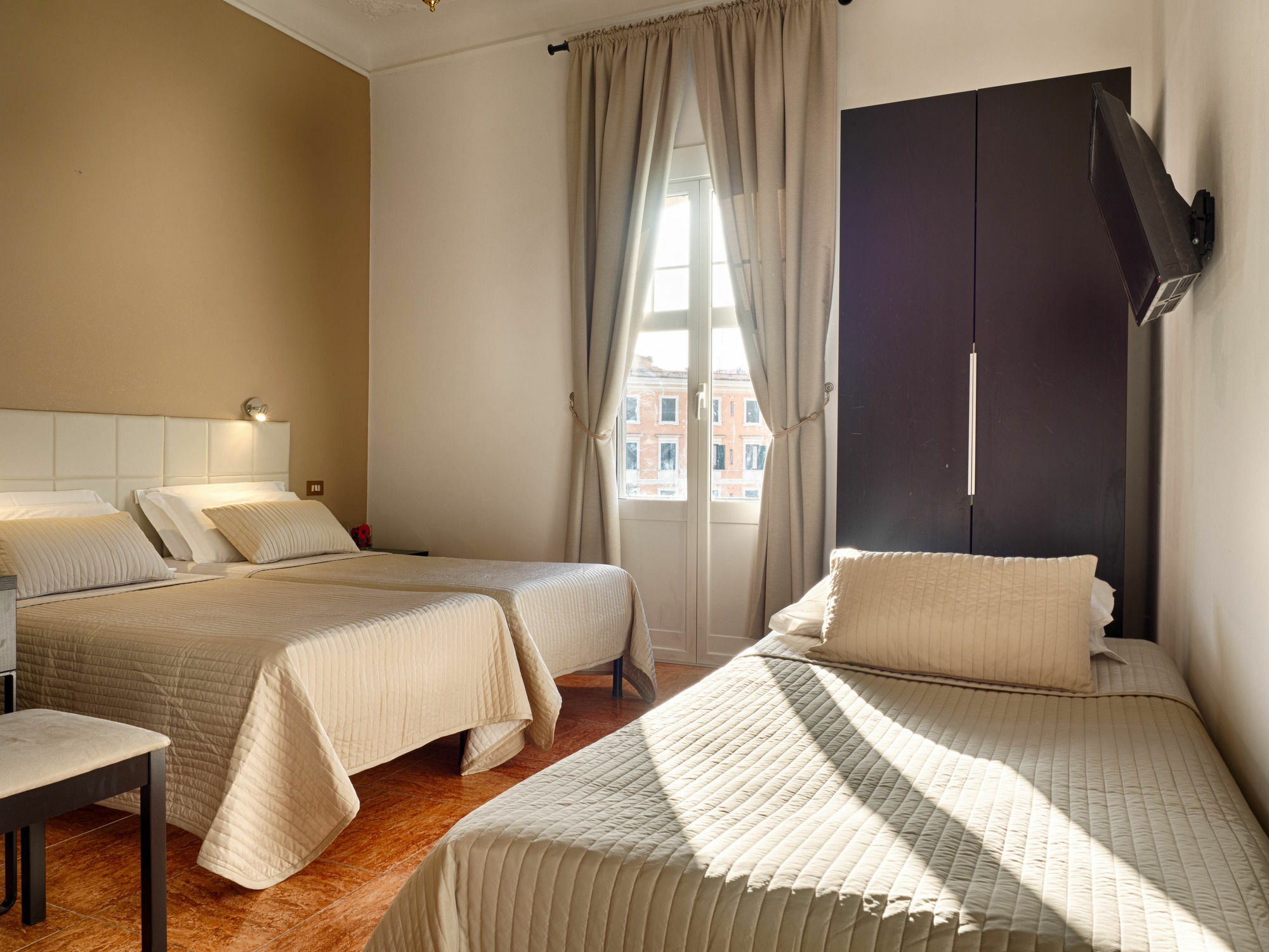 Guest house Sunny 2*