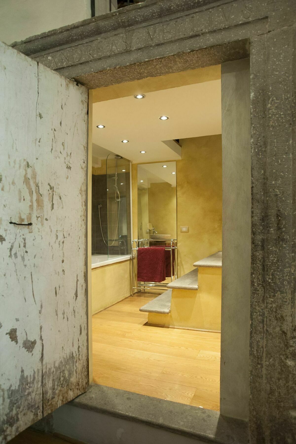 Magenta Collection Specchi Rome