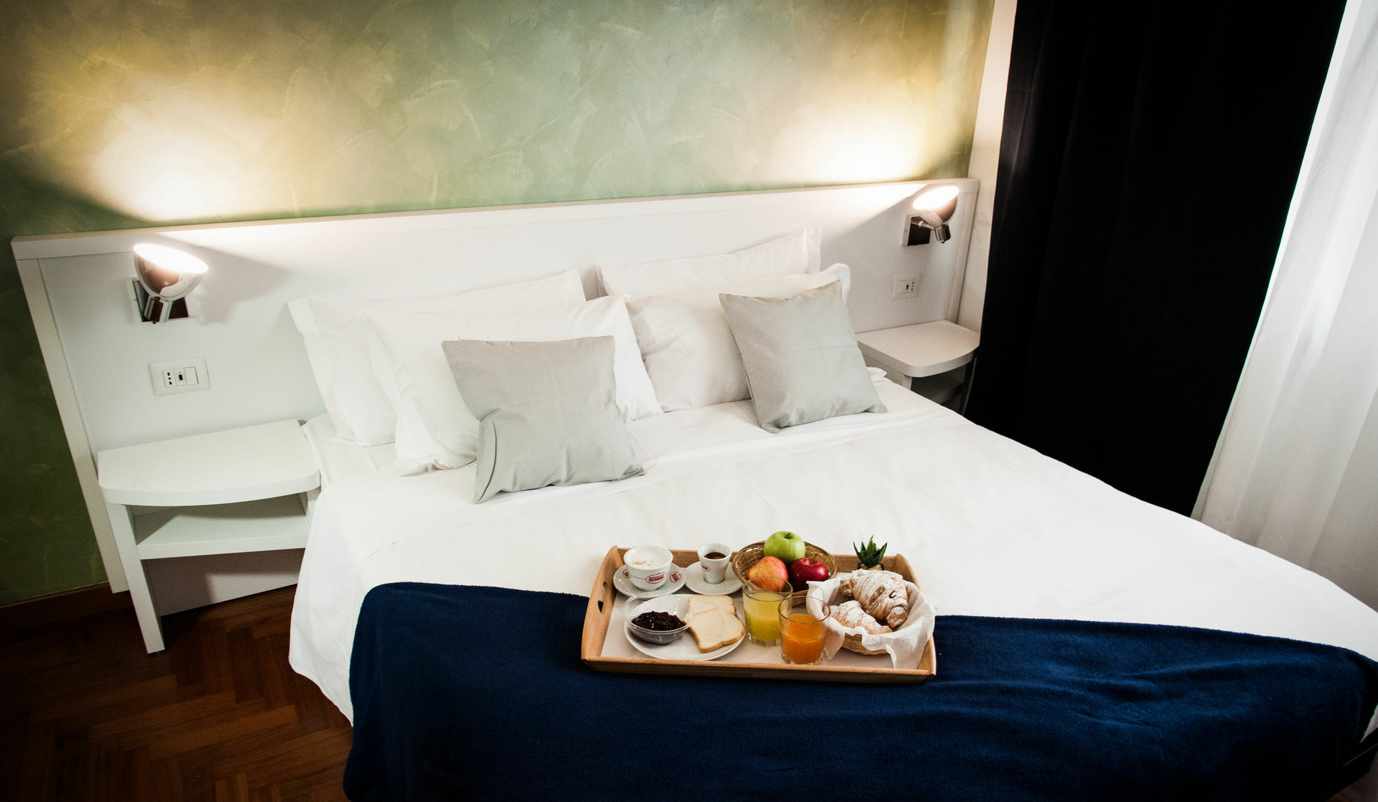 Rometown Guest house 2*
