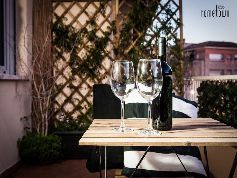 Rometown Guest house 2*