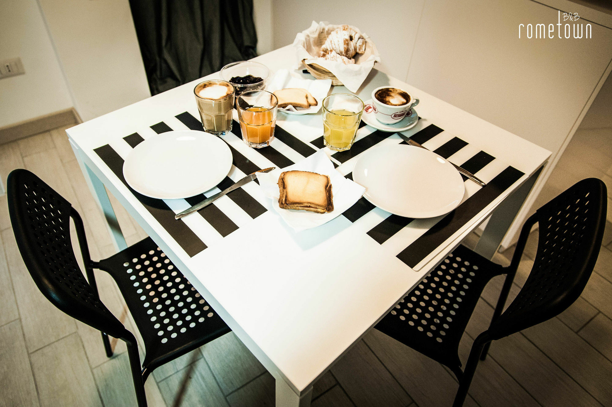 Guest house Rometown
