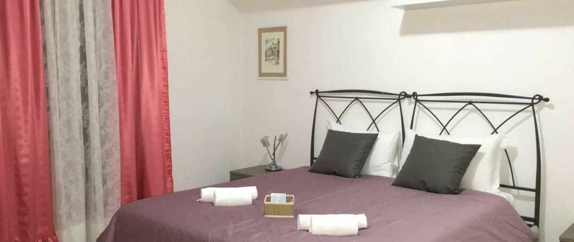 Guest house Suites Holiday Rooms
