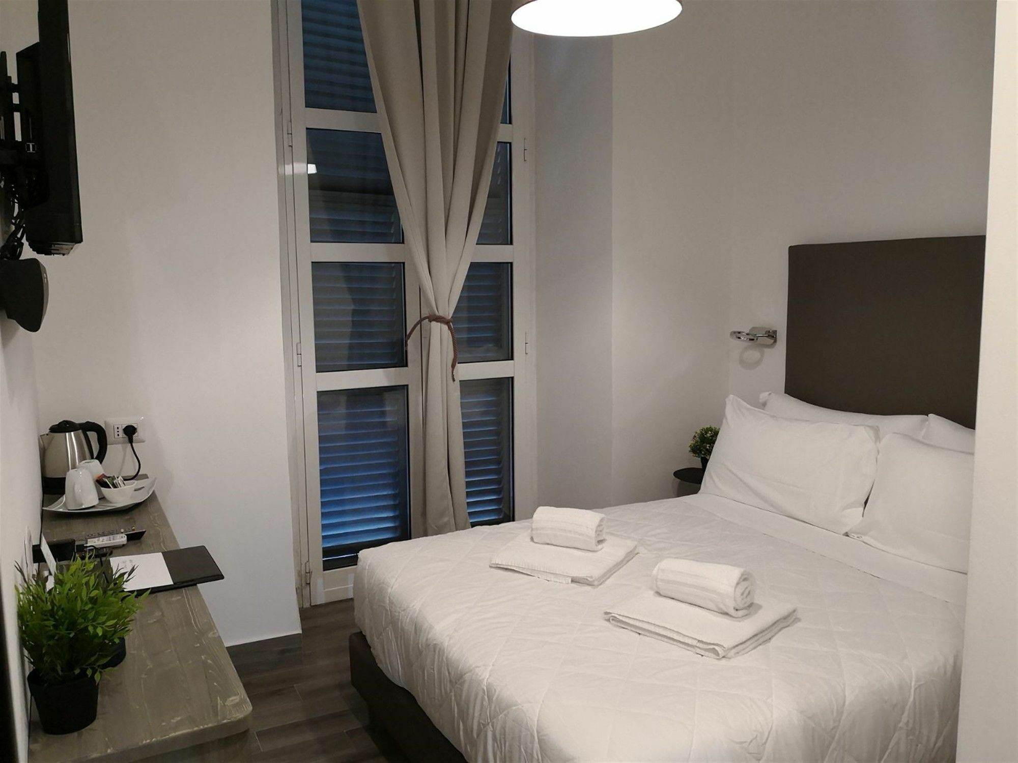 Guest house Clementi 18 2*