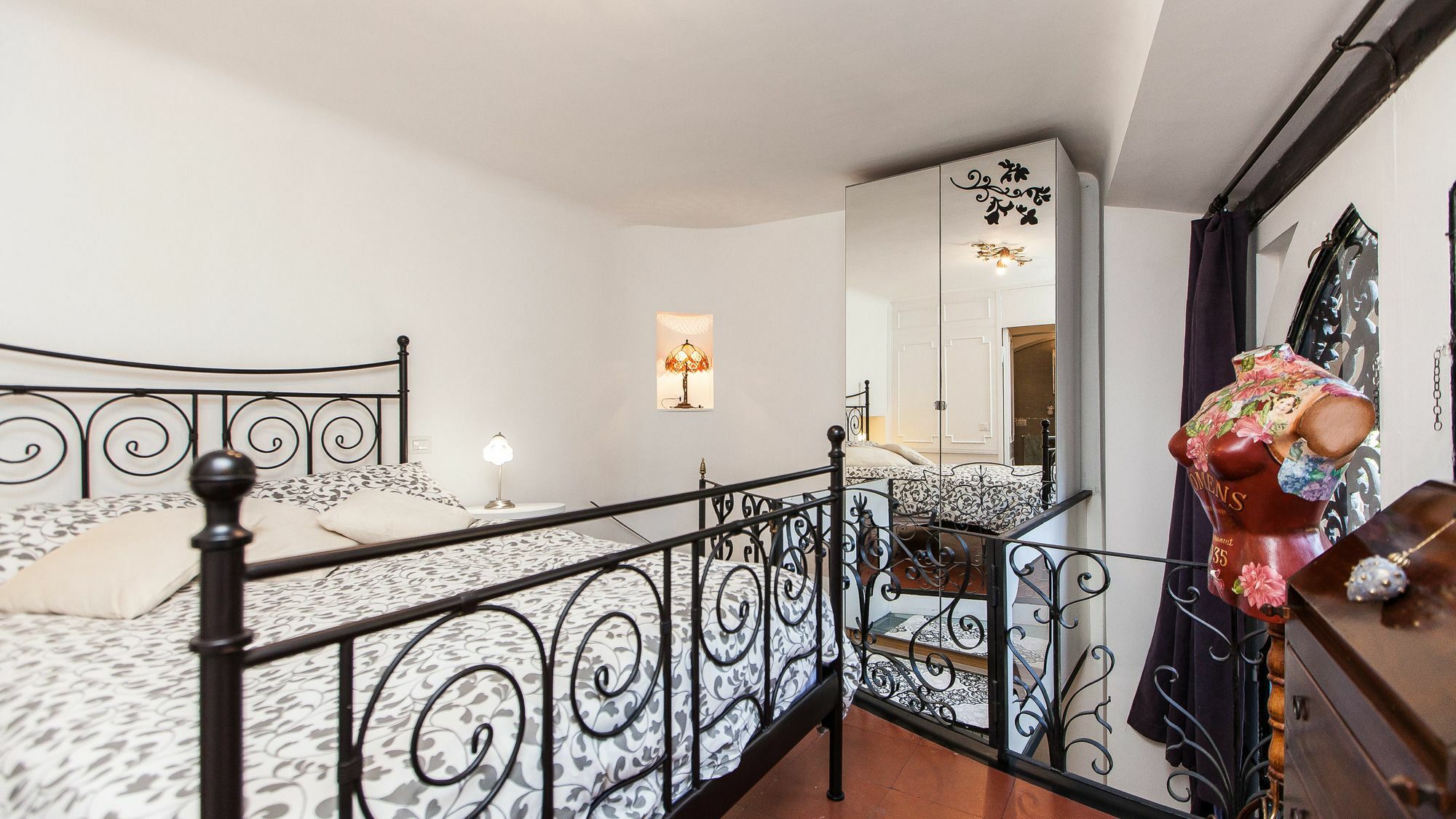 Rental In Rome Teatro Marcello Apartment