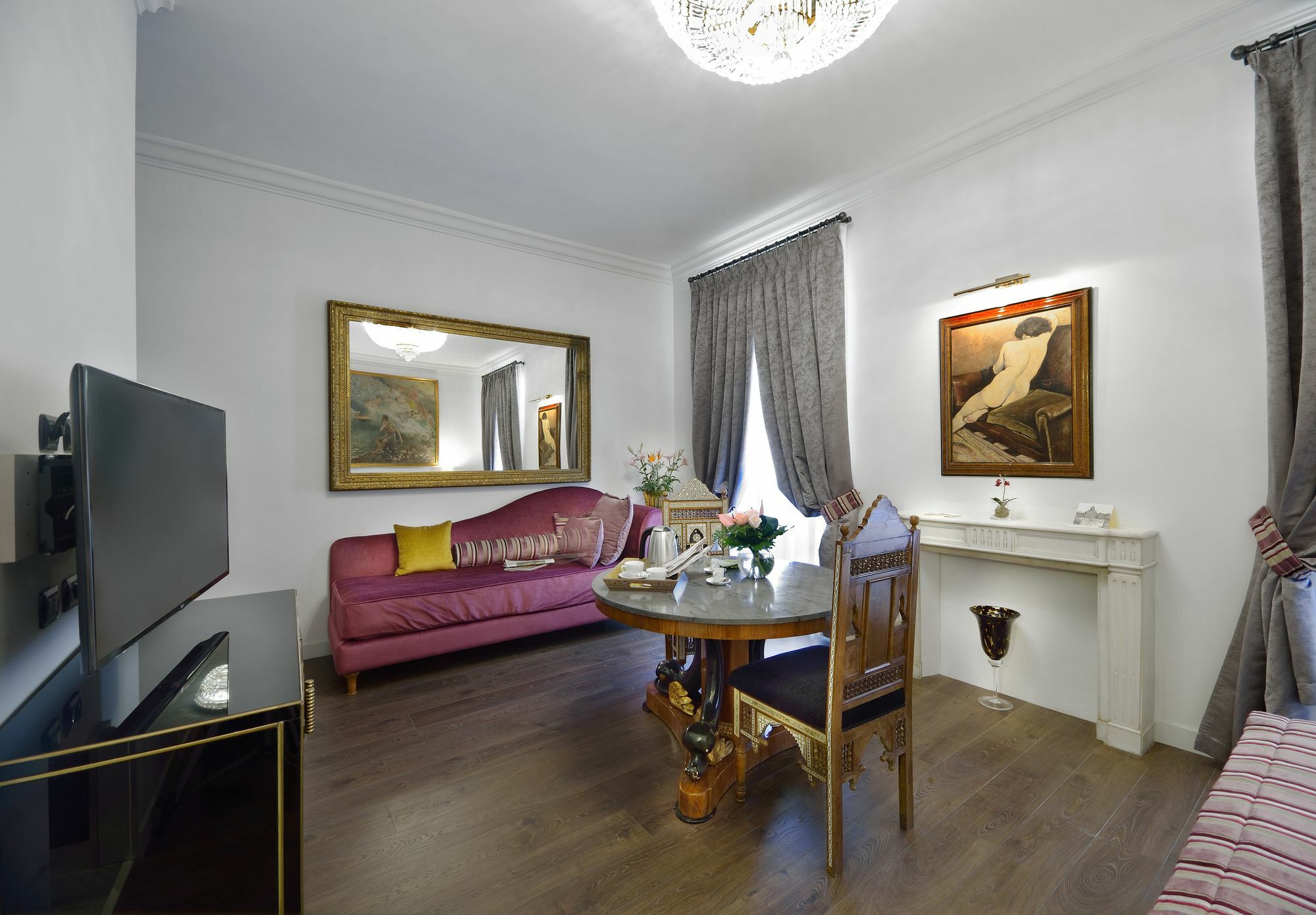 Condotti 3* Rome