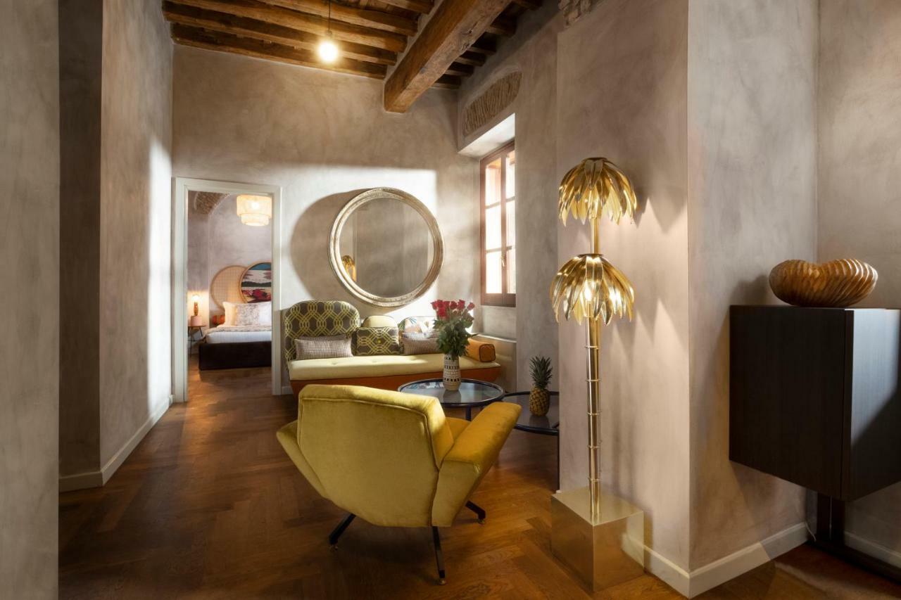 Palm - Small Luxury Of The World