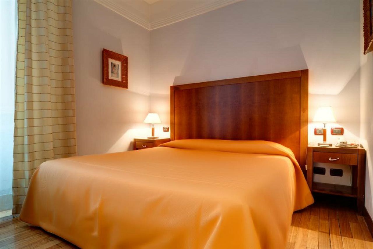 Hotel Genova