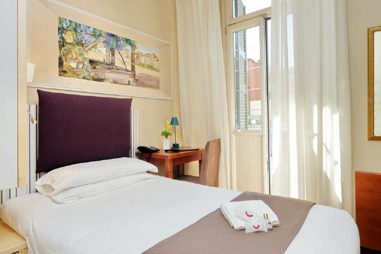 Camelia Hotel 3*