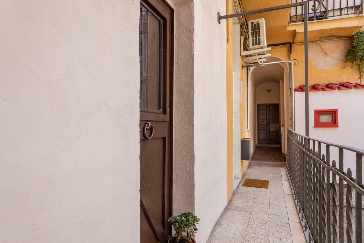 Iflat Trastevere Bianca's House *