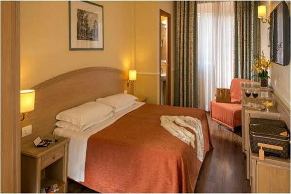 Hotel Santa Costanza By Omnia