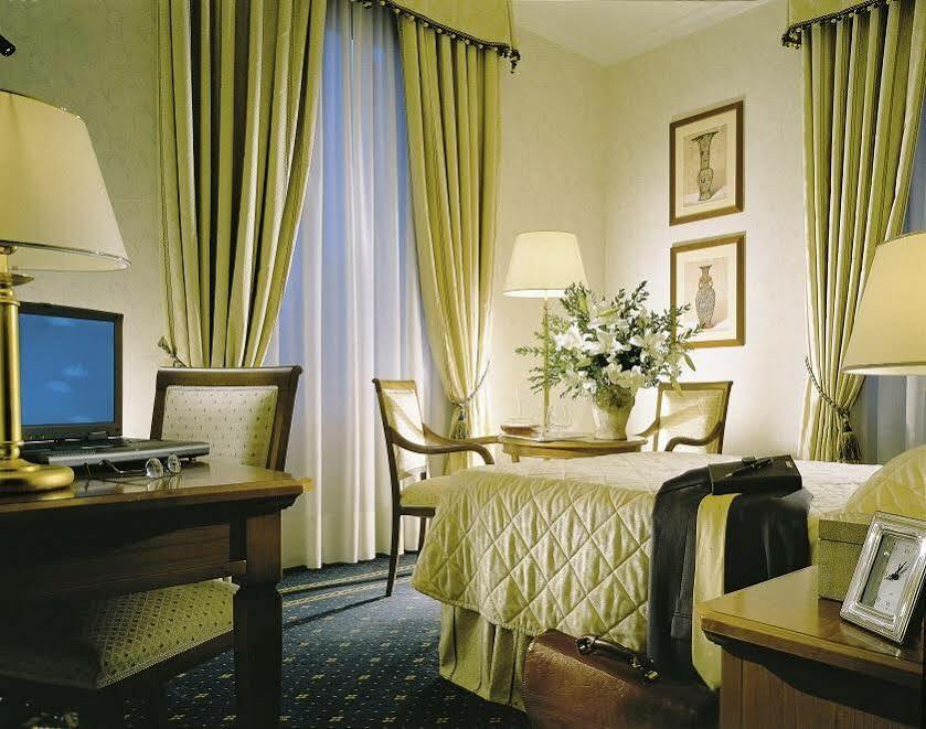 Unaway Empire Hotel 4*