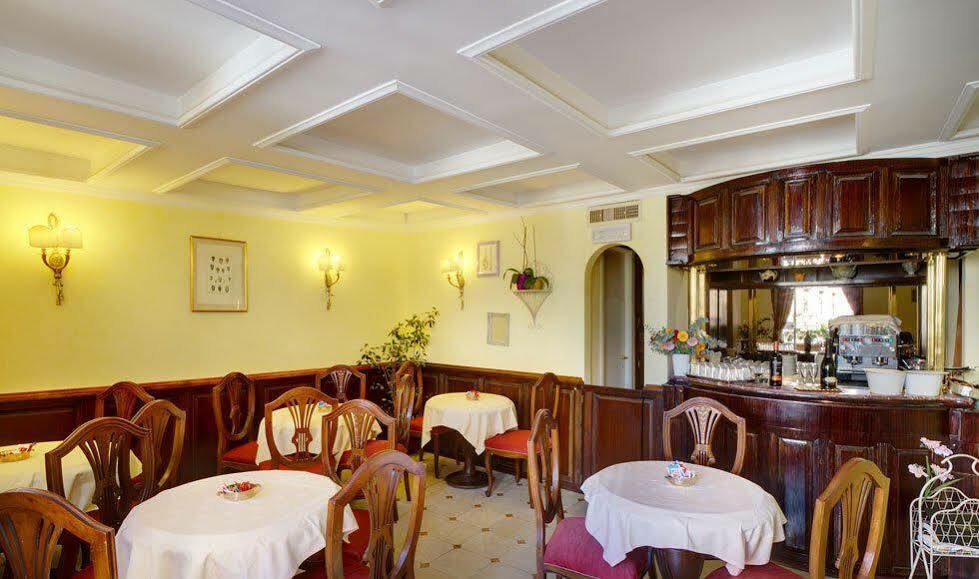 Hotel Cinquantatre Rome