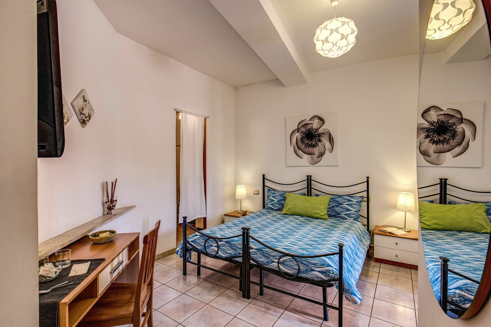 San Lorenzo Notte Bed & Breakfast Rome