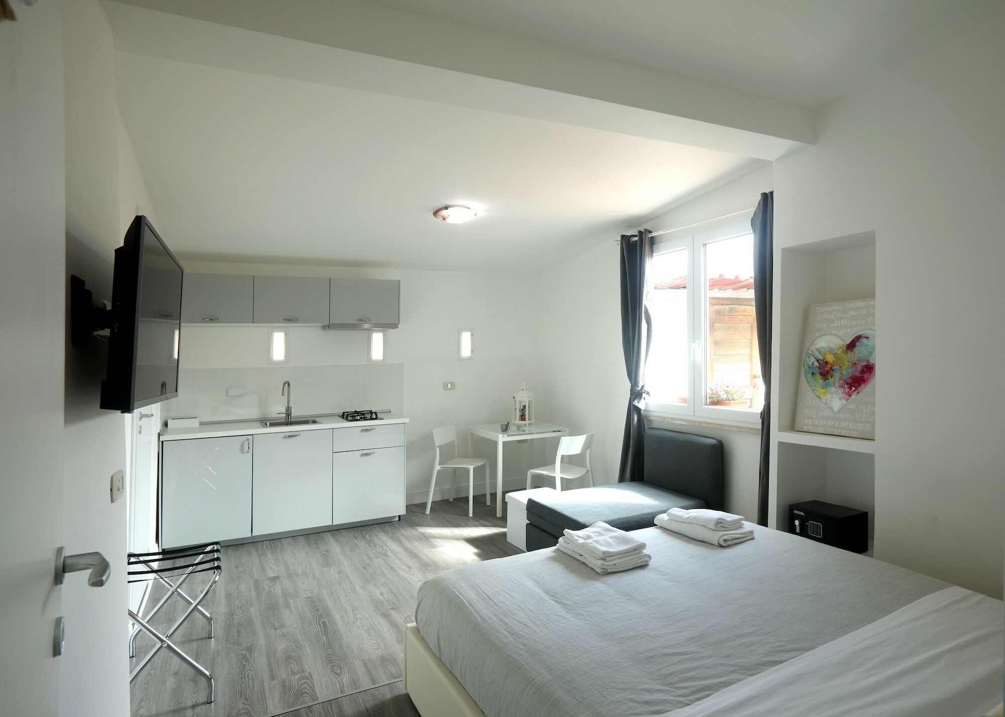 Candia House 50 Rome