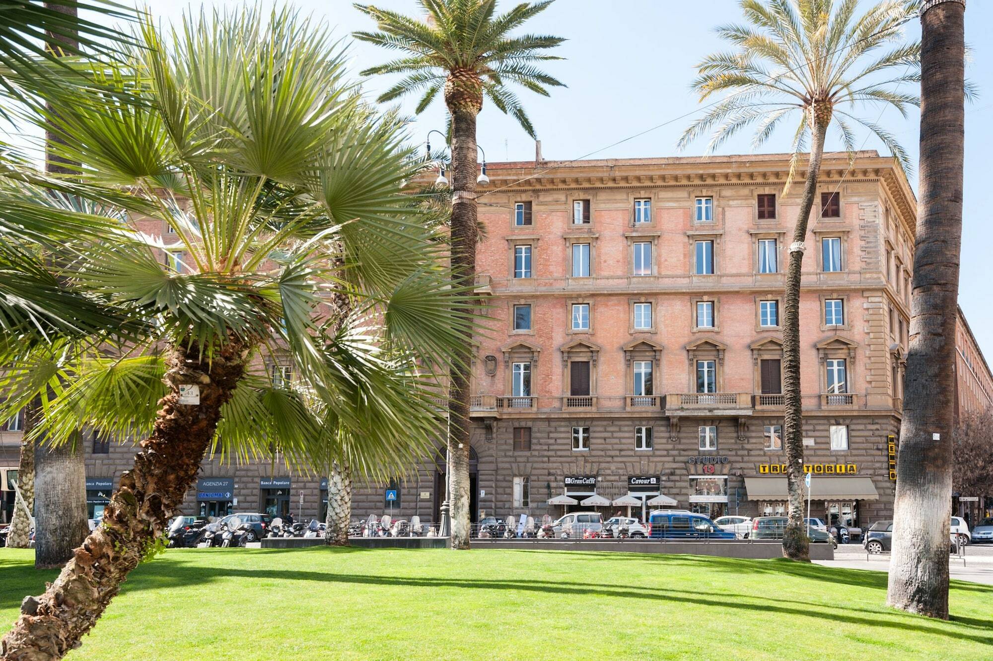 Mybedcavour 2* Rome