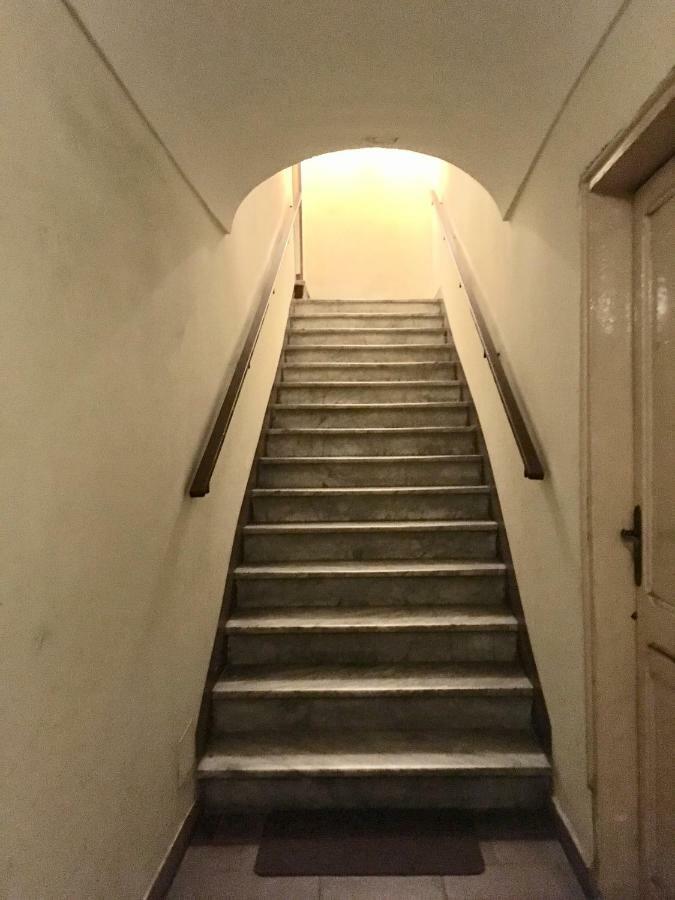 Trastevere Via Del Moro